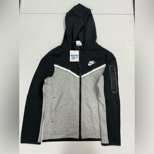 Nike Youth Medium Grey and Black Sportswear Tech Fleece Full-Zip Hoodie